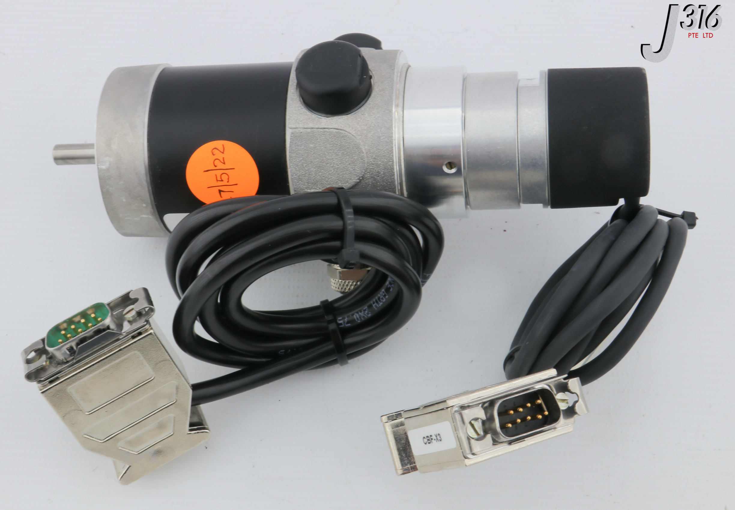 28886 PARVEX SERVO MOTOR W/ ENCODER C4-2000, 220048 P7 RS220KR1048